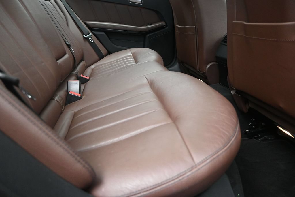 Used 2016 Mercedes-Benz E 350 4MATIC Sedan image 22