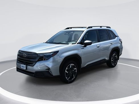 New 2026 Subaru Forester Premium AWD/4WD image 1