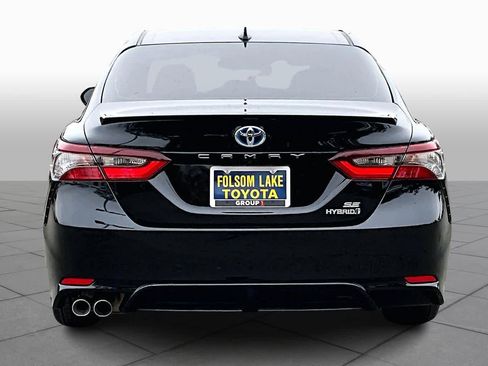 Certified 2022 Toyota Camry SE image 4