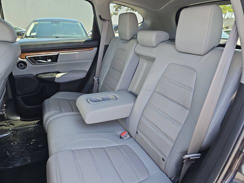 Used 2018 Honda CR-V Touring image 14