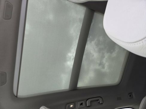 Used 2025 Volvo XC60 T8 Plus w/ Protection Package Premier image 25