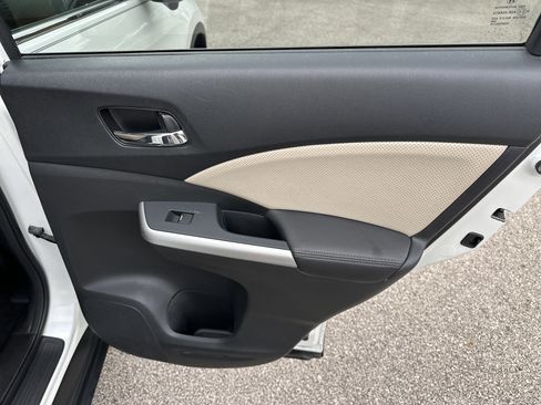 Used 2016 Honda CR-V Touring image 18