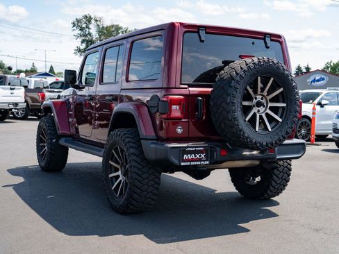 Used 2021 Jeep Wrangler Unlimited Sahara AWD/4WD image 11