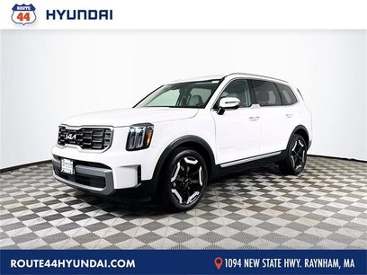 Used 2023 Kia Telluride S w/ S Sunroof Package