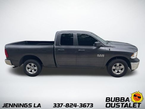 Used 2018 RAM 1500 Tradesman w/ Chrome Appearance Group RWD image 4