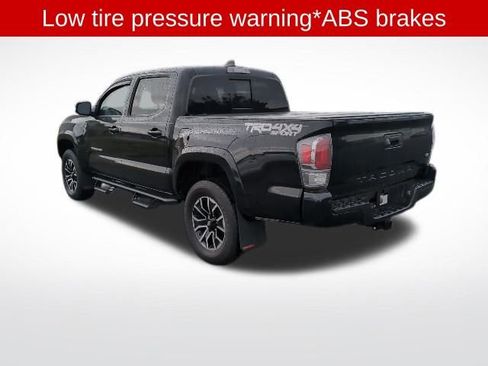 Used 2020 Toyota Tacoma TRD Sport w/ TRD Premium Sport Package image 7