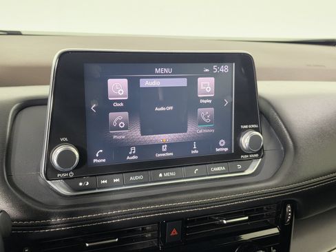 Used 2021 Nissan Rogue SV w/ Premium Package FWD image 30