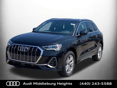 Used 2025 Audi Q3 2.0T Premium image 2