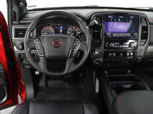 Used 2024 Nissan Titan PRO-4X w/ Pro-4x Convenience Package AWD/4WD image 13