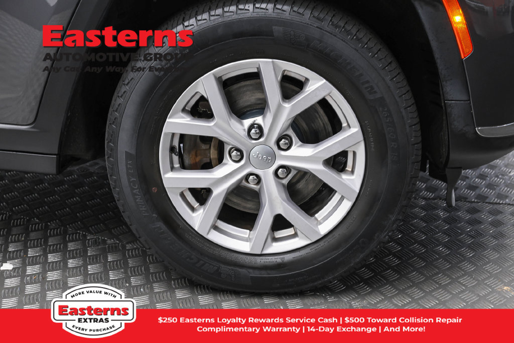 Used 2022 Jeep Grand Cherokee L Limited AWD/4WD image 36