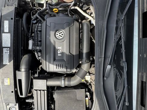 Used 2017 Volkswagen Passat 1.8T R-Line image 22