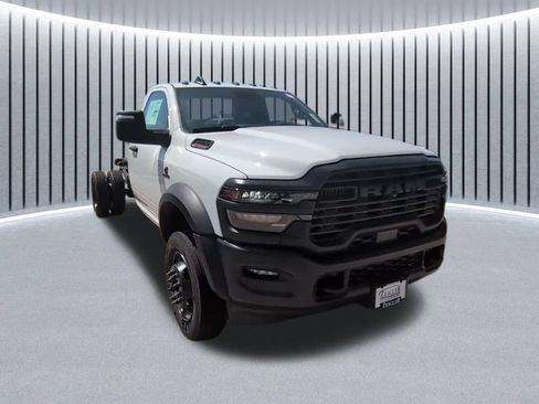 New 2026 RAM 4500 Tradesman AWD/4WD image 2