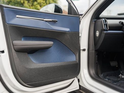 New 2026 Volvo EX30 Plus image 31