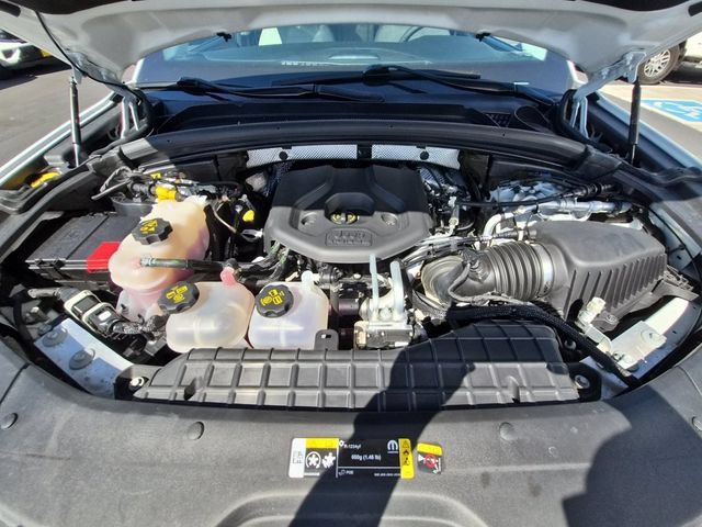Used 2022 Jeep Grand Cherokee Overland AWD/4WD image 24