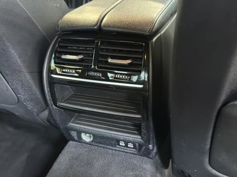 Used 2020 BMW 540i w/ M Sport Package image 27