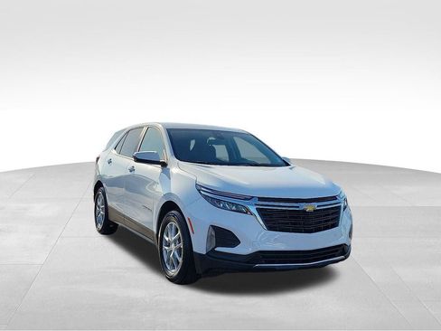 Used 2023 Chevrolet Equinox LT FWD image 1