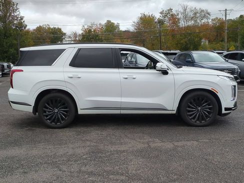 Used 2025 Hyundai Palisade Calligraphy AWD/4WD image 2