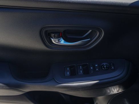 Used 2024 Honda HR-V LX image 23