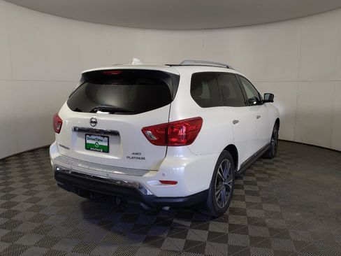 Used 2020 Nissan Pathfinder Platinum w/ Cargo Package AWD/4WD image 7