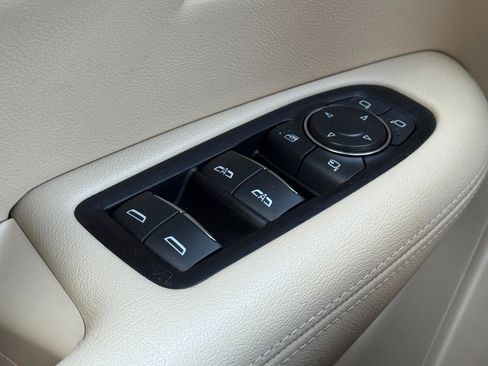 Used 2019 Cadillac XT5 Luxury image 23