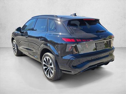 New 2026 Audi Q3 quattro 2.0T AWD/4WD image 9