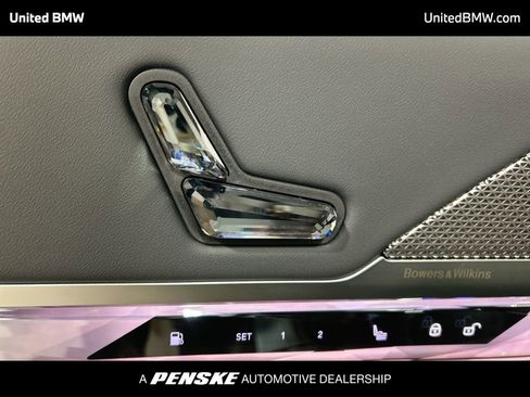 New 2026 BMW 750e xDrive w/ Executive Package image 11