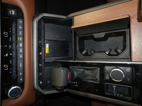 Used 2023 Toyota Tundra 1794 Edition image 15