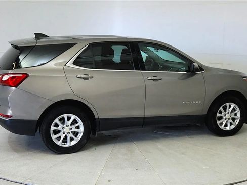 Used 2019 Chevrolet Equinox LT FWD image 7