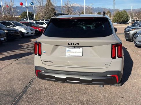 Used 2025 Kia Sorento SX Prestige image 26
