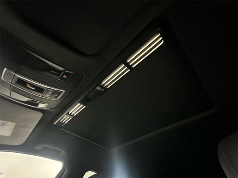 Used 2017 Mercedes-Benz GLS 550 4MATIC image 32