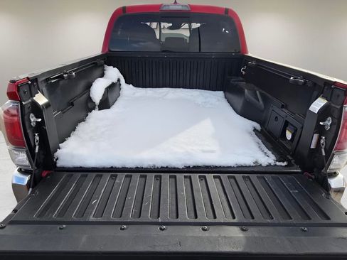 Used 2021 Toyota Tacoma TRD Off-Road image 28