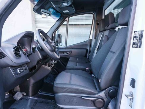 Used 2023 Mercedes-Benz Sprinter 3500 w/ Acoustic Package image 21