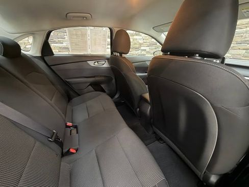 Used 2021 Kia Forte LXS FWD image 31