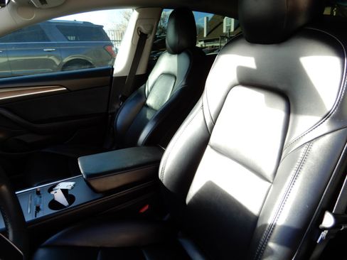 Used 2022 Tesla Model 3 Long Range image 12