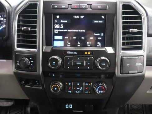 Used 2018 Ford F250 XLT w/ XLT Premium Package AWD/4WD image 67