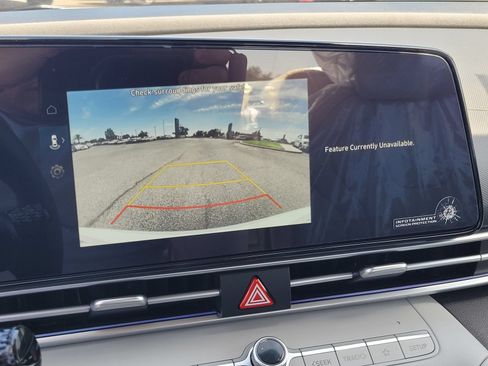 New 2026 Hyundai Elantra Limited FWD image 19