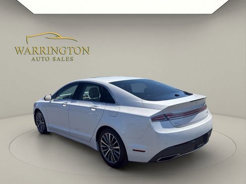 Used 2017 Lincoln MKZ Select w/ Select Plus Package FWD image 5