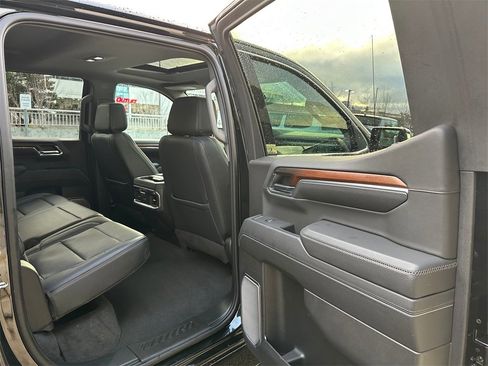 Used 2024 GMC Sierra 1500 Denali w/ Denali Reserve Package image 48