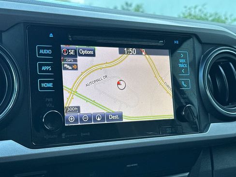 Used 2019 Toyota Tacoma SR5 image 19