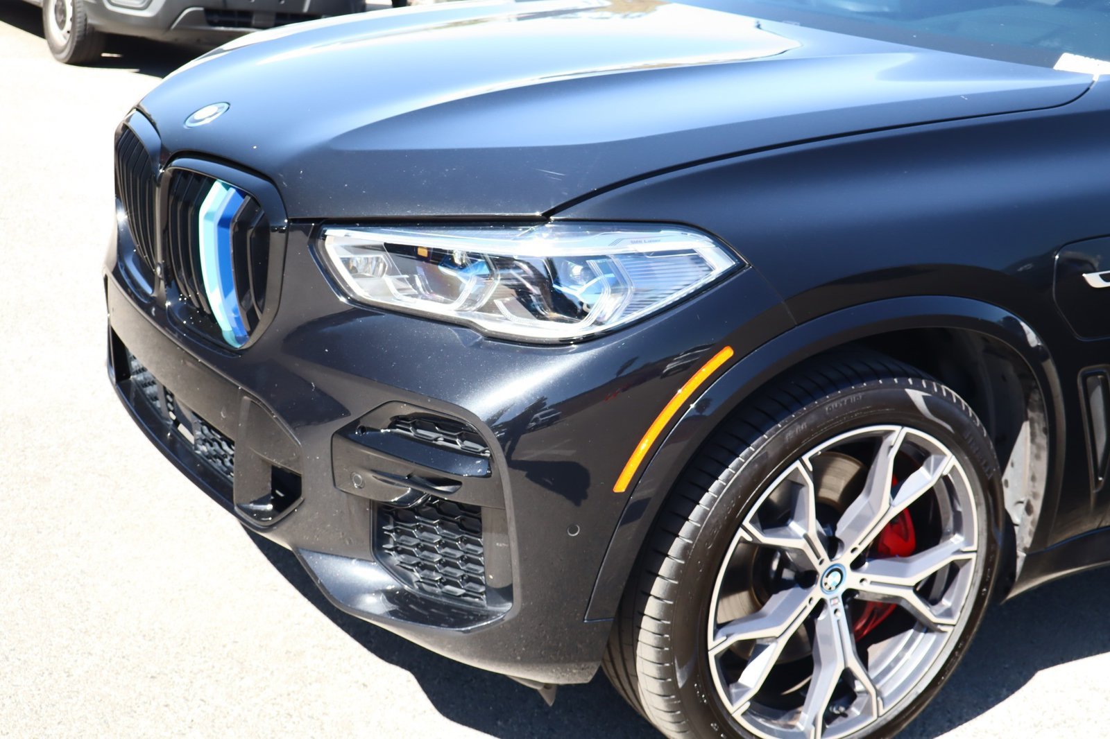 Used 2022 BMW X5 xDrive45e w/ M Sport Package AWD/4WD image 8