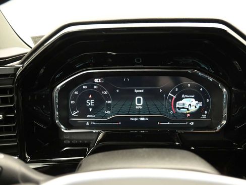 New 2025 GMC Sierra 1500 Elevation image 13