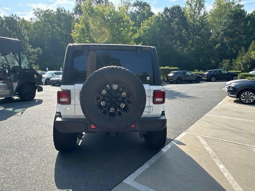 Used 2020 Jeep Wrangler Unlimited Sahara w/ Cold Weather Group AWD/4WD image 5