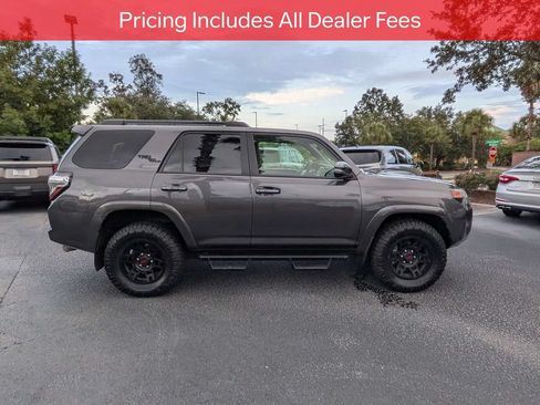 Used 2023 Toyota 4Runner TRD Off-Road Premium w/ Moonroof Package AWD/4WD image 4