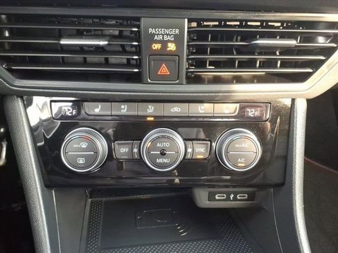 Used 2021 Volkswagen Jetta GLI Autobahn image 20