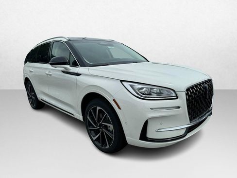 New 2024 Lincoln Corsair Grand Touring w/ Equipment Group 302A image 3