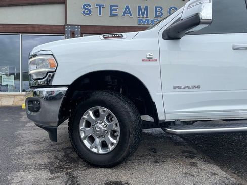 Used 2024 RAM 2500 Laramie AWD/4WD image 3