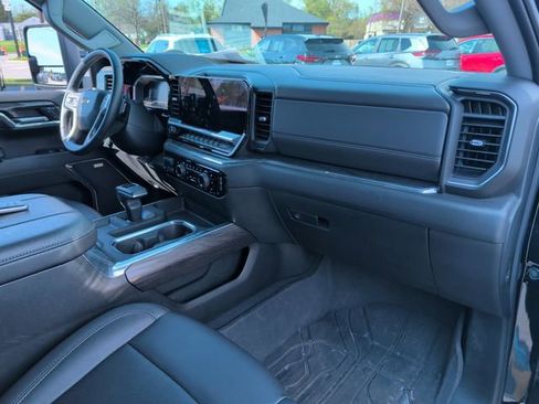 Used 2024 Chevrolet Silverado 1500 LTZ w/ LTZ Convenience Package II image 29