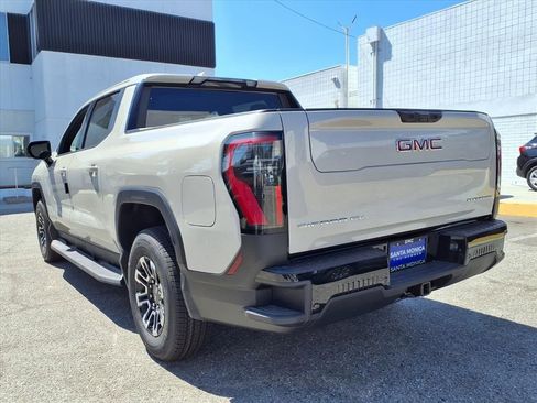 New 2026 GMC Sierra EV Elevation AWD/4WD image 10