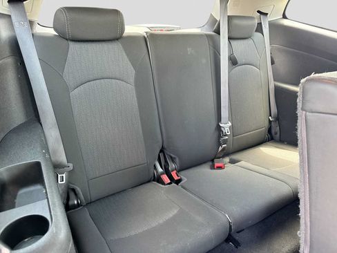 Used 2014 Chevrolet Traverse LT w/ All-Star Edition FWD image 20