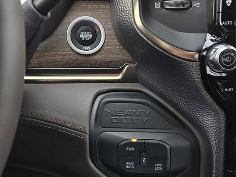 New 2026 RAM 2500 Limited AWD/4WD image 13